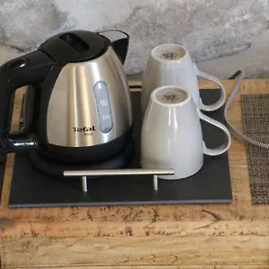Domaine Insolite Du Petit Moras Bed & Breakfast